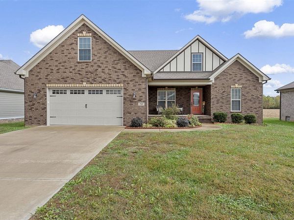737 Heritage Preserve Lane, Bowling Green, KY 42104