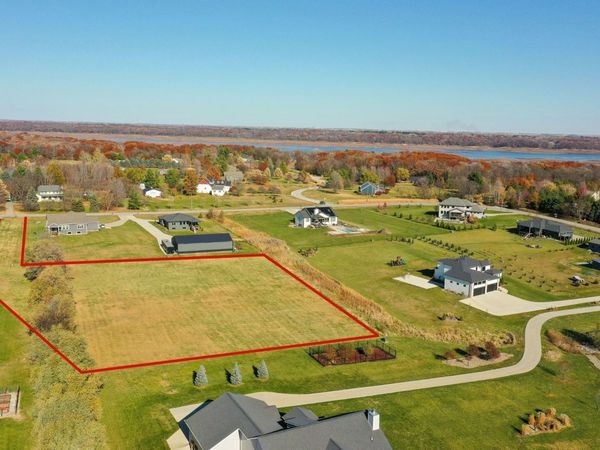 10932 NW 115th Avenue, Granger, IA 50109