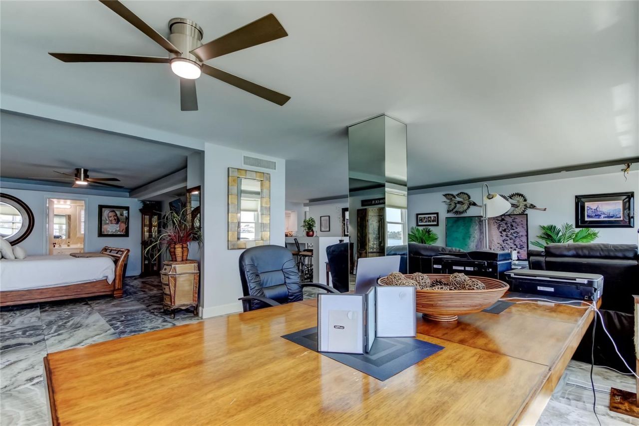 5200 Brittany Drive S, Unit 204, Saint Petersburg, FL 33715 Photo