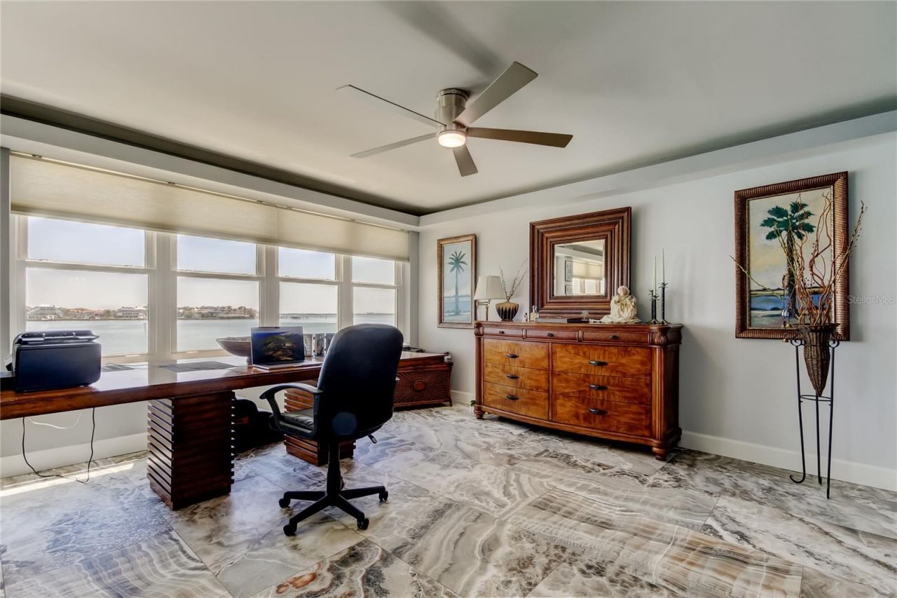 5200 Brittany Drive S, Unit 204, Saint Petersburg, FL 33715 Photo