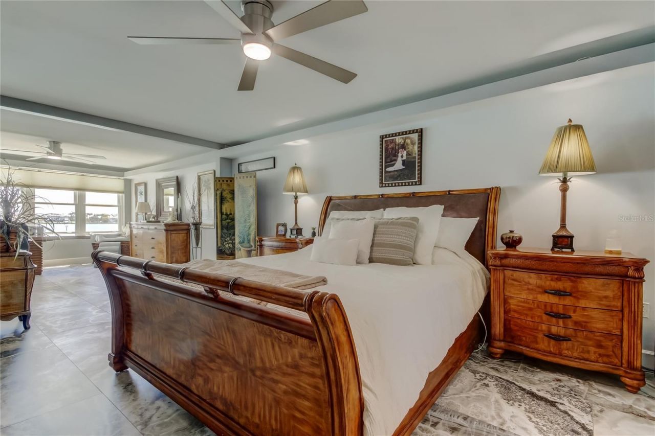 5200 Brittany Drive S, Unit 204, Saint Petersburg, FL 33715 Photo