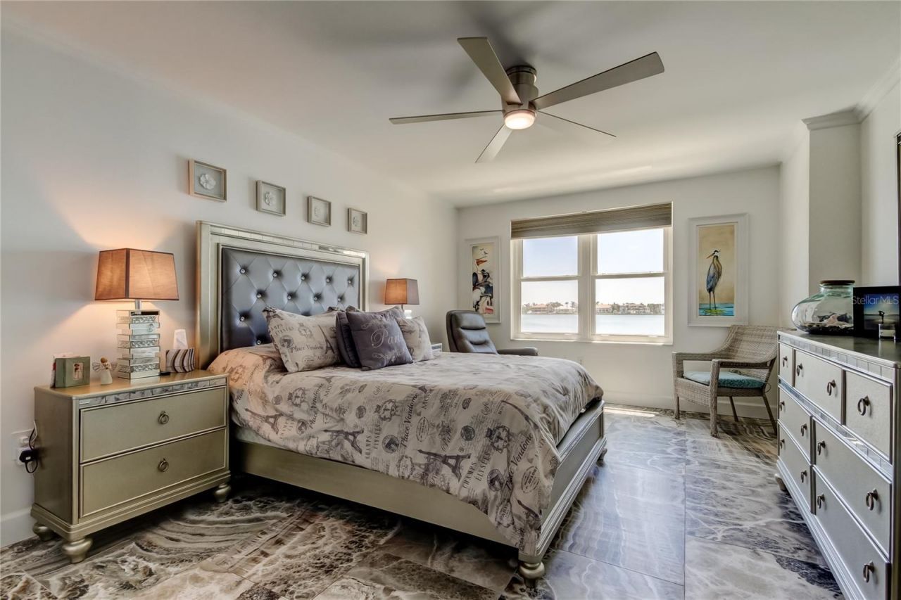 5200 Brittany Drive S, Unit 204, Saint Petersburg, FL 33715 Photo