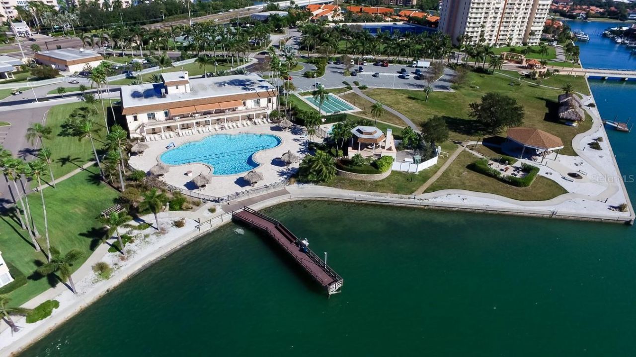 5200 Brittany Drive S, Unit 204, Saint Petersburg, FL 33715 Photo