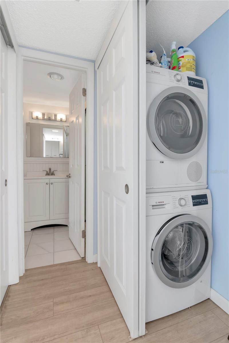 4390 Exeter Drive, Unit 305, Longboat Key, FL 34228 Photo