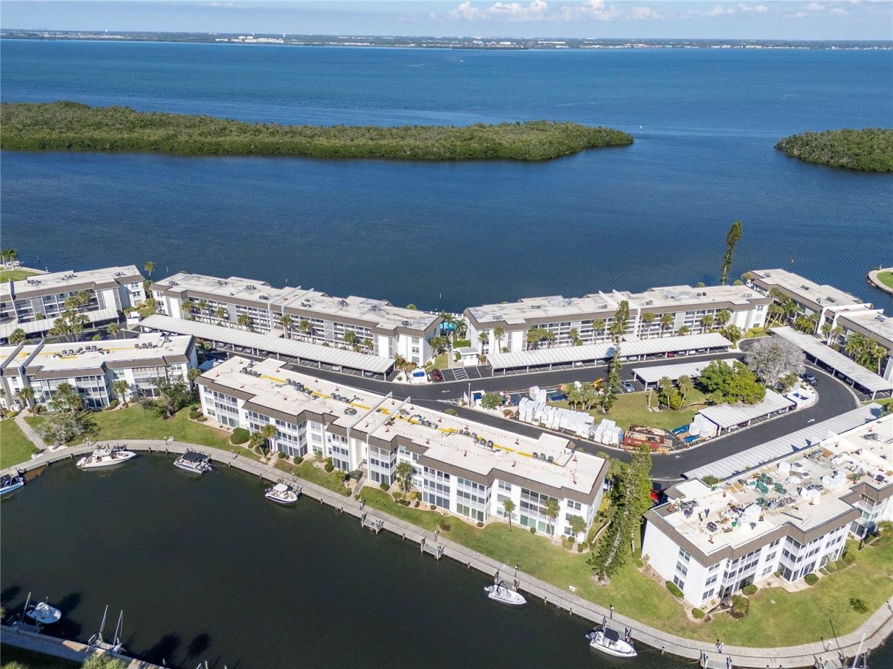 4390 Exeter Drive, Unit 305, Longboat Key, FL 34228 Photo