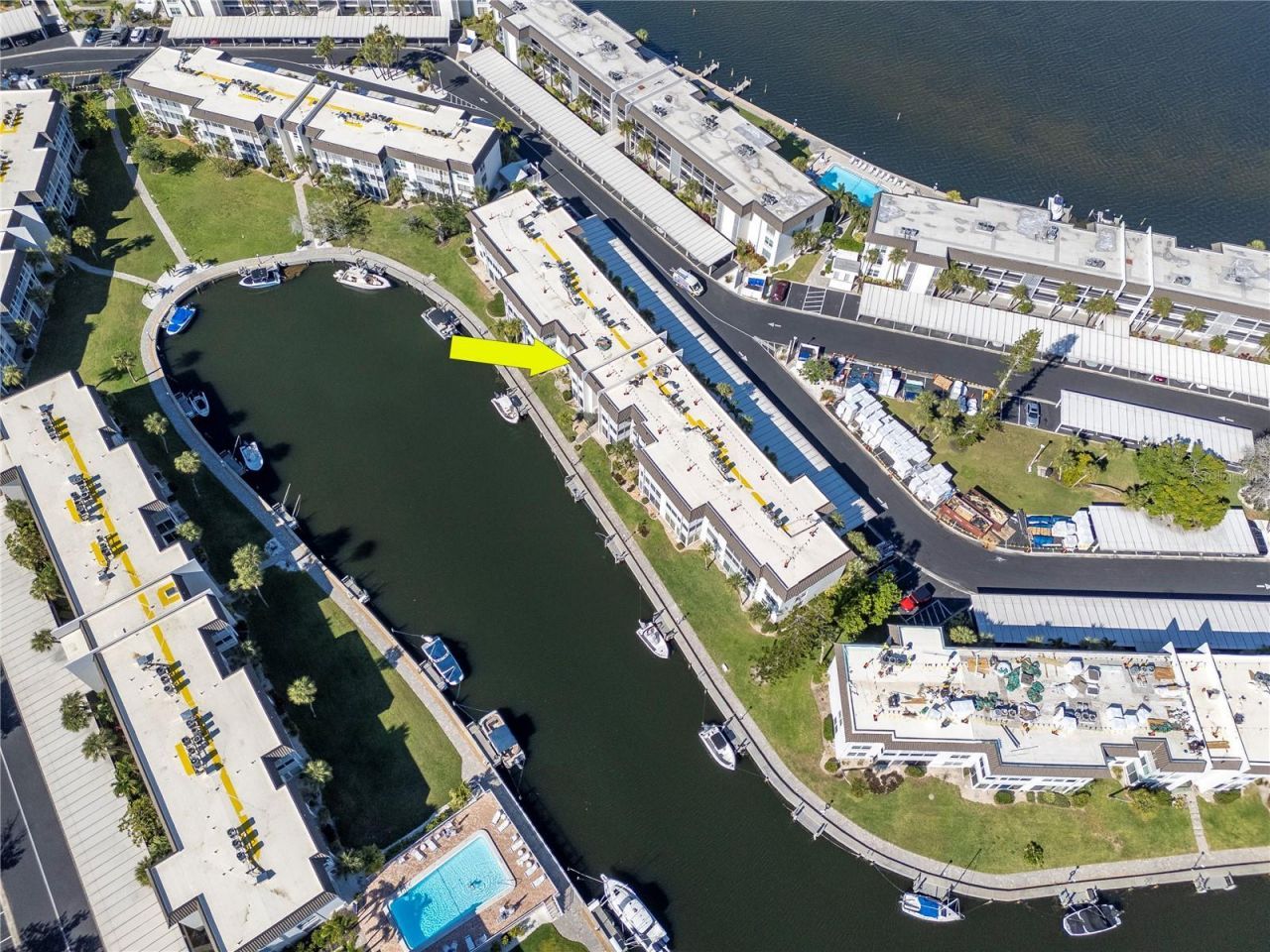 4390 Exeter Drive, Unit 305, Longboat Key, FL 34228 Photo