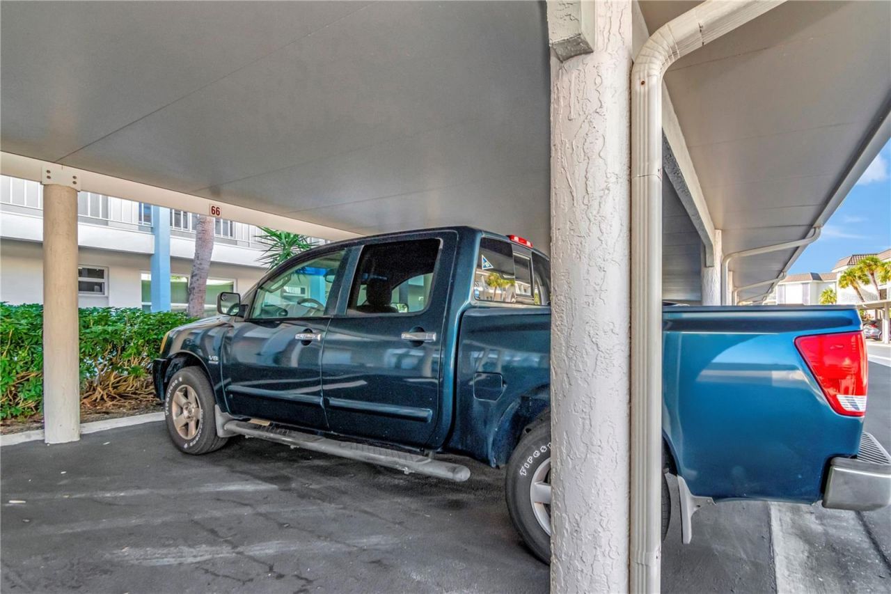 4390 Exeter Drive, Unit 305, Longboat Key, FL 34228 Photo