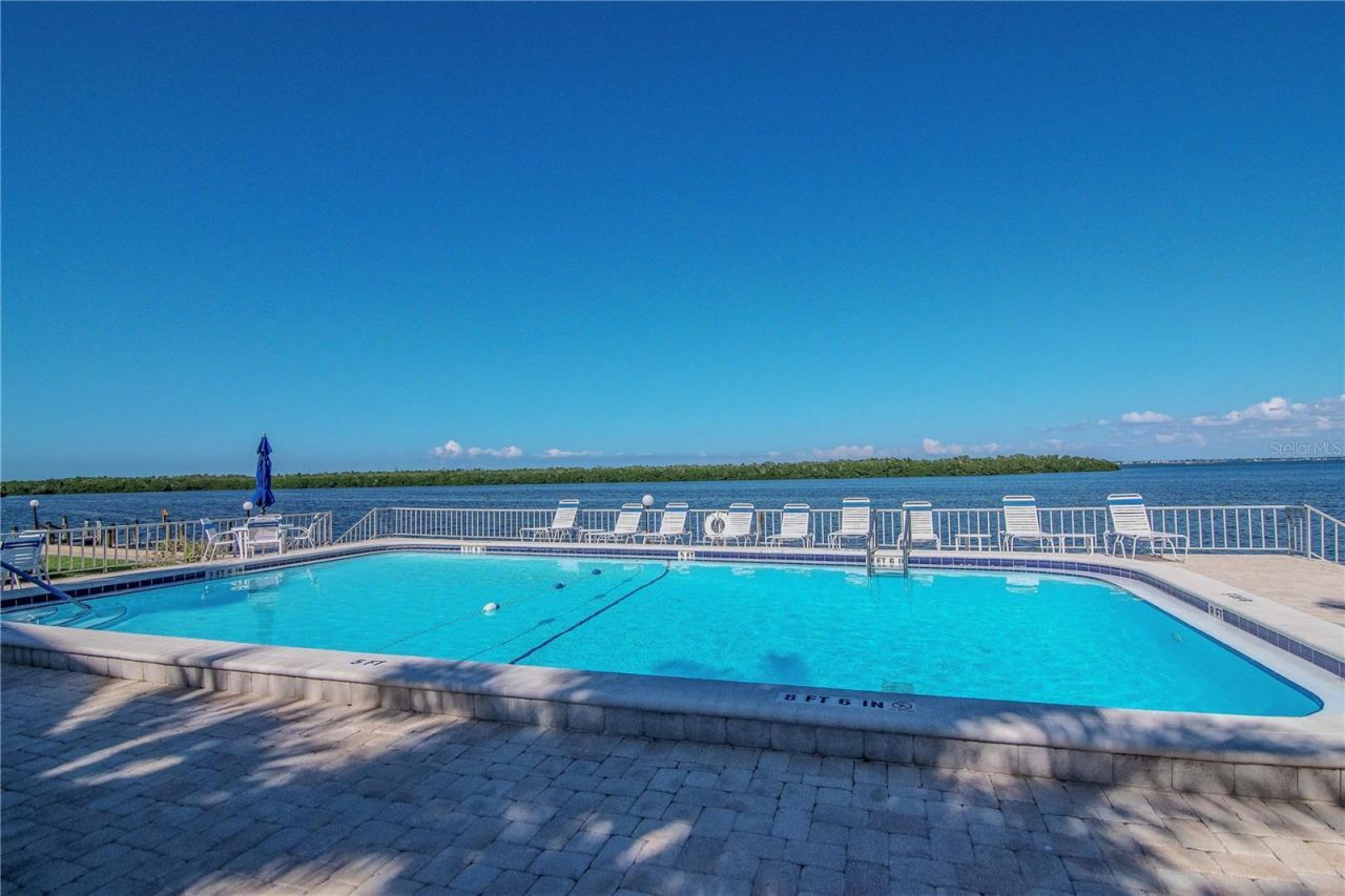 4390 Exeter Drive, Unit 305, Longboat Key, FL 34228 Photo