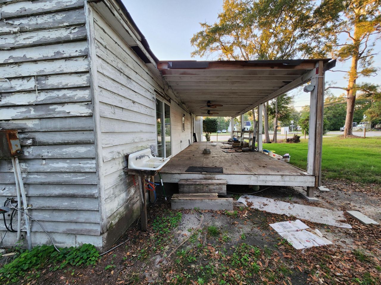 905 Peak Street Photo 4