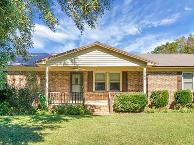 1763 Kingstree Highway, Manning, SC 29102