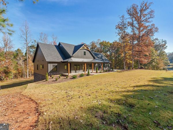 100 Ridge Way, Forsyth, GA 31029