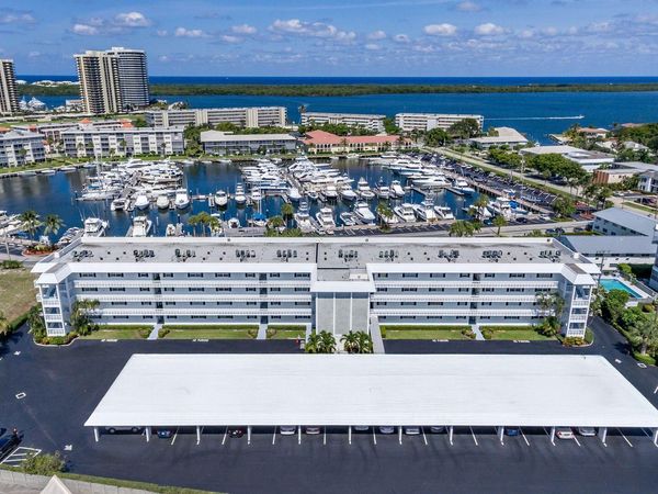 907 Marina Drive, Unit 402, North Palm Beach, FL 33408