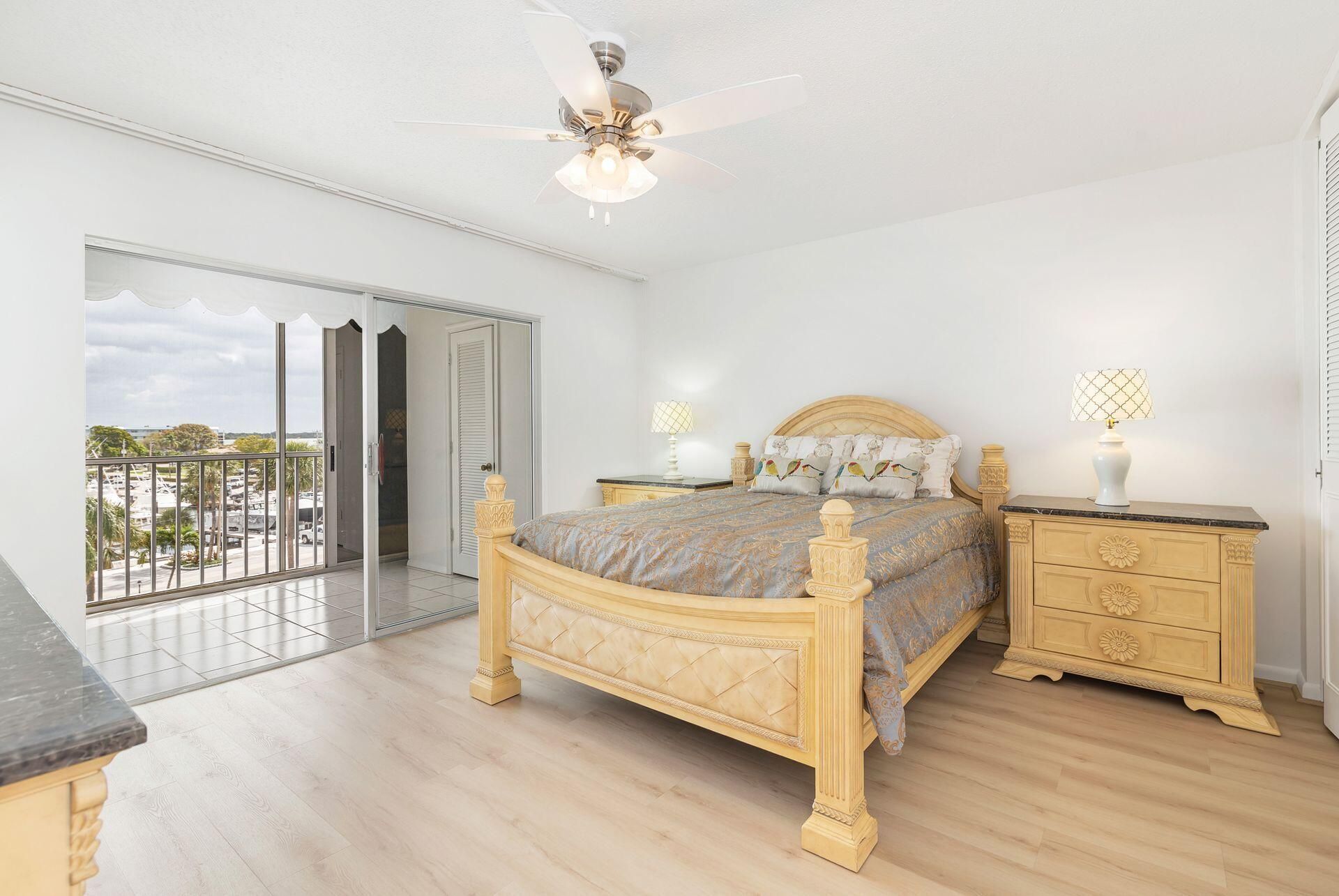 907 Marina Drive, Unit 402, North Palm Beach, FL 33408 Photo