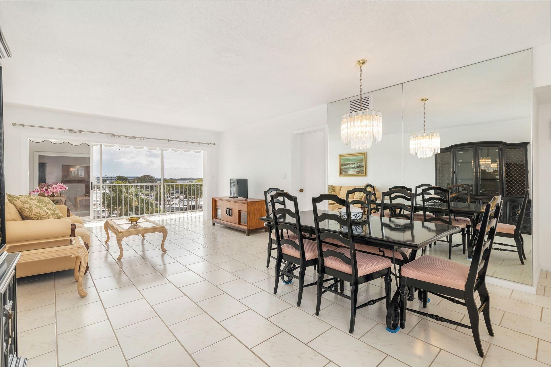 907 Marina Drive, Unit 402, North Palm Beach, FL 33408 Photo