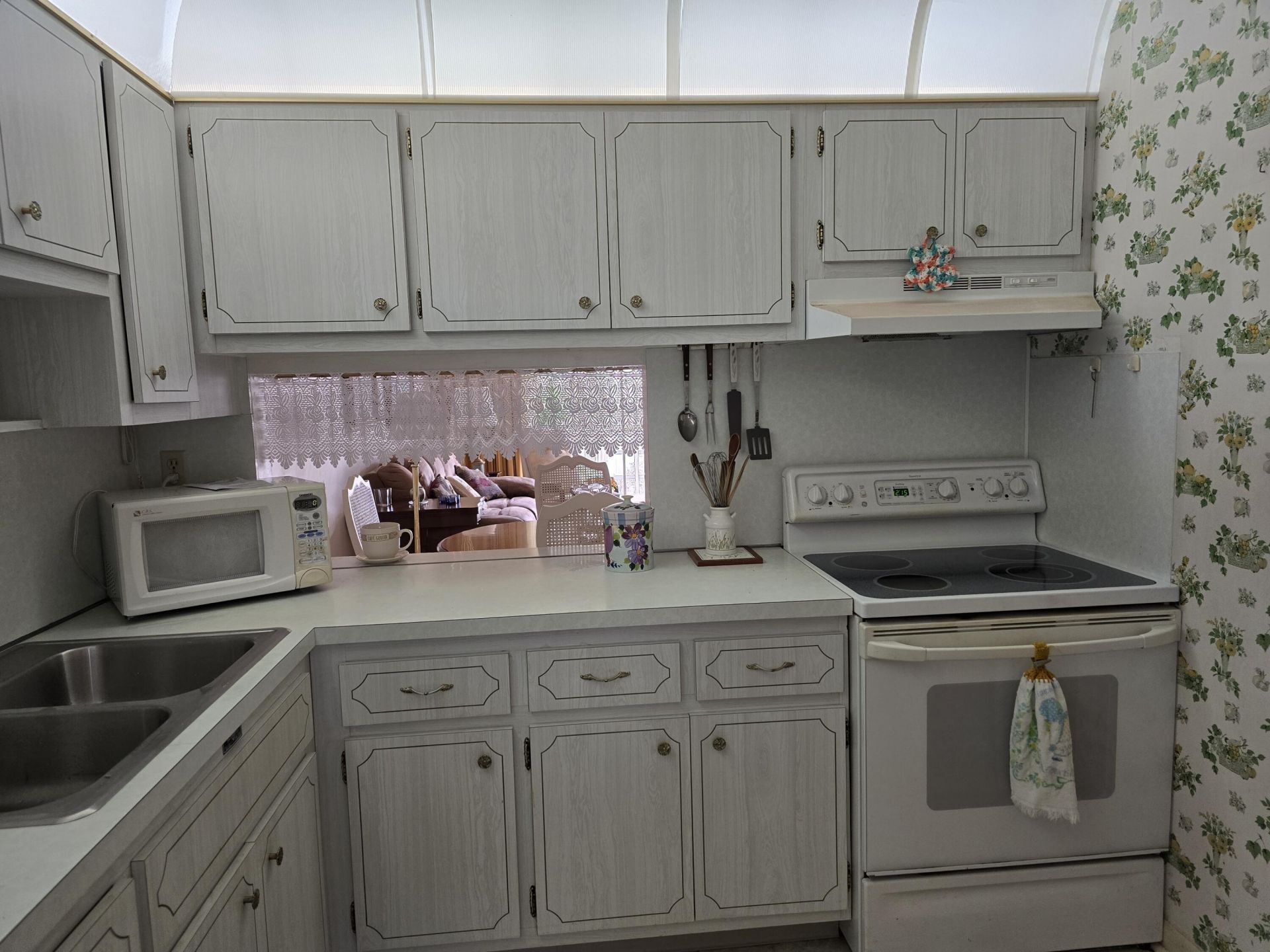 2668 N Garden Drive N, Unit 202, Lake Worth, FL 33461 Photo