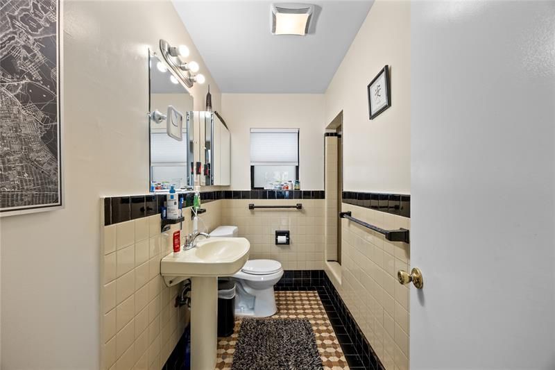 1421 NE 5th Ter, Fort Lauderdale, FL 33304 Photo