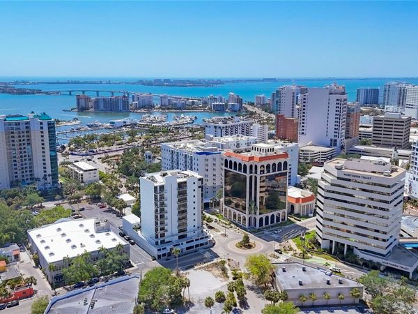 300 S PINEAPPLE AVENUE, Unit 302, SARASOTA, FL 34236