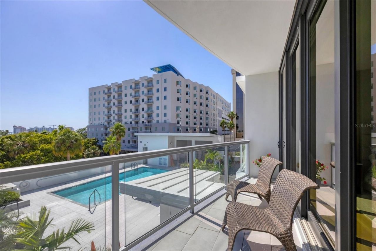 300 S Pineapple Avenue, Unit 302, Sarasota, FL 34236 Photo