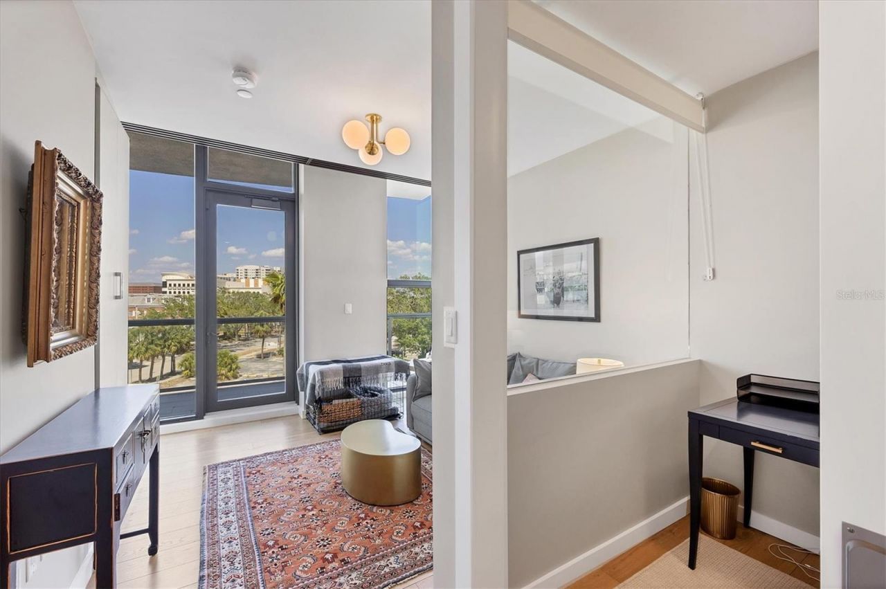 300 S Pineapple Avenue, Unit 302, Sarasota, FL 34236 Photo