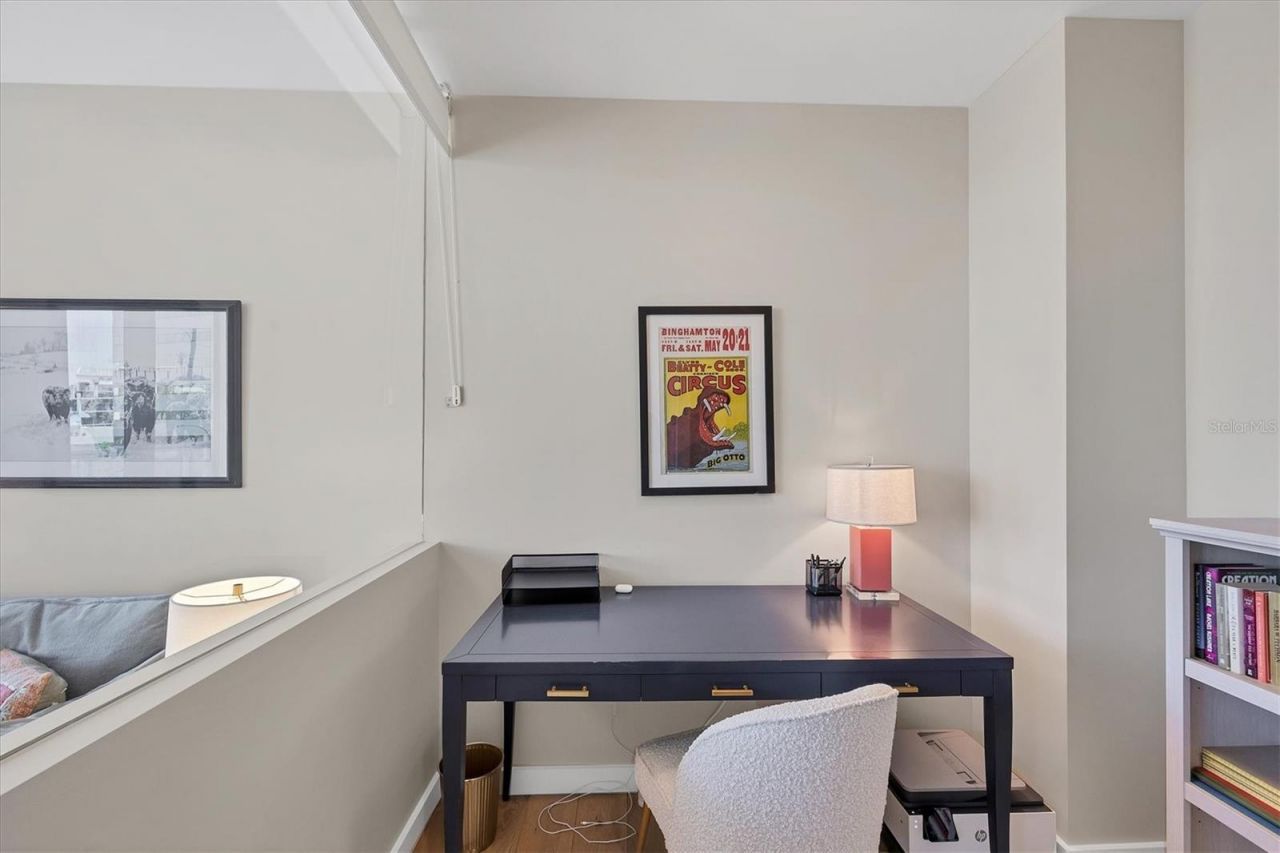 300 S Pineapple Avenue, Unit 302, Sarasota, FL 34236 Photo