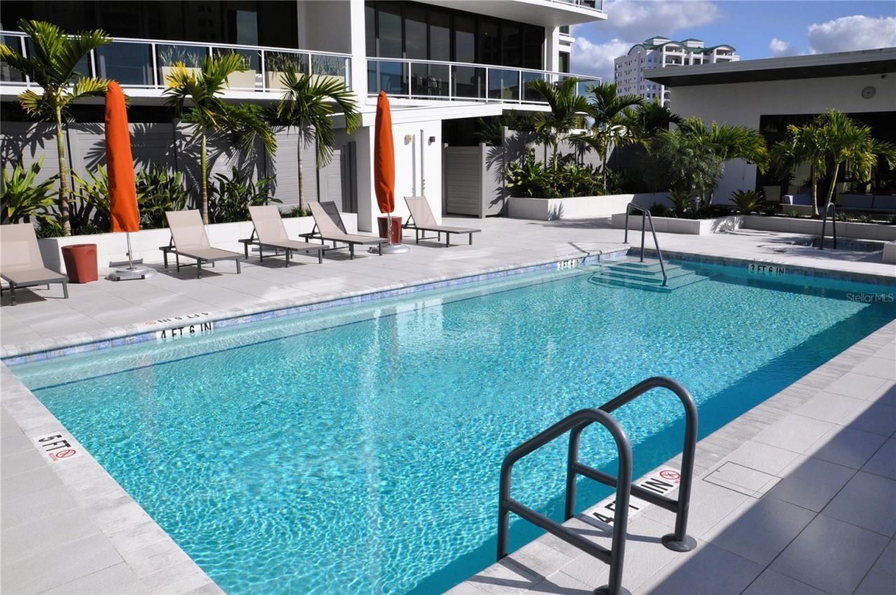 300 S Pineapple Avenue, Unit 302, Sarasota, FL 34236 Photo