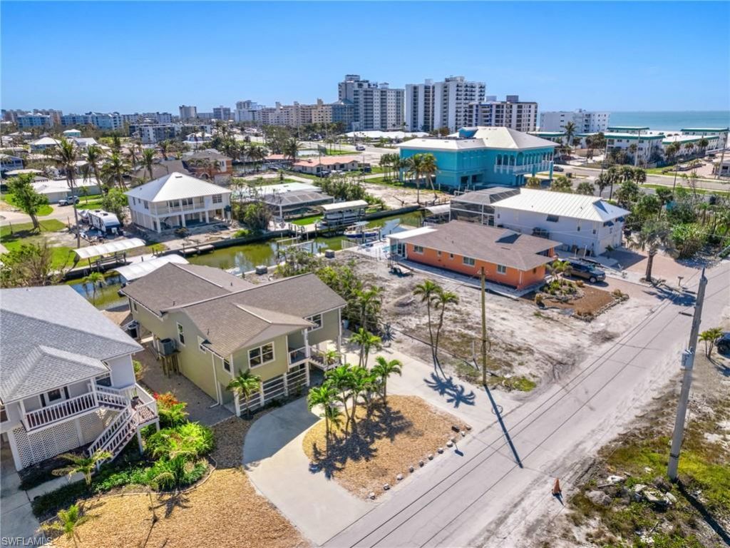 140 Curlew St, Fort Myers Beach, FL 33931 Photo