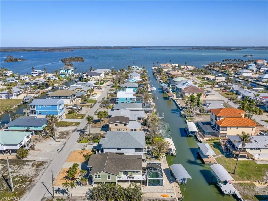 140 Curlew St, Fort Myers Beach, FL 33931 Photo