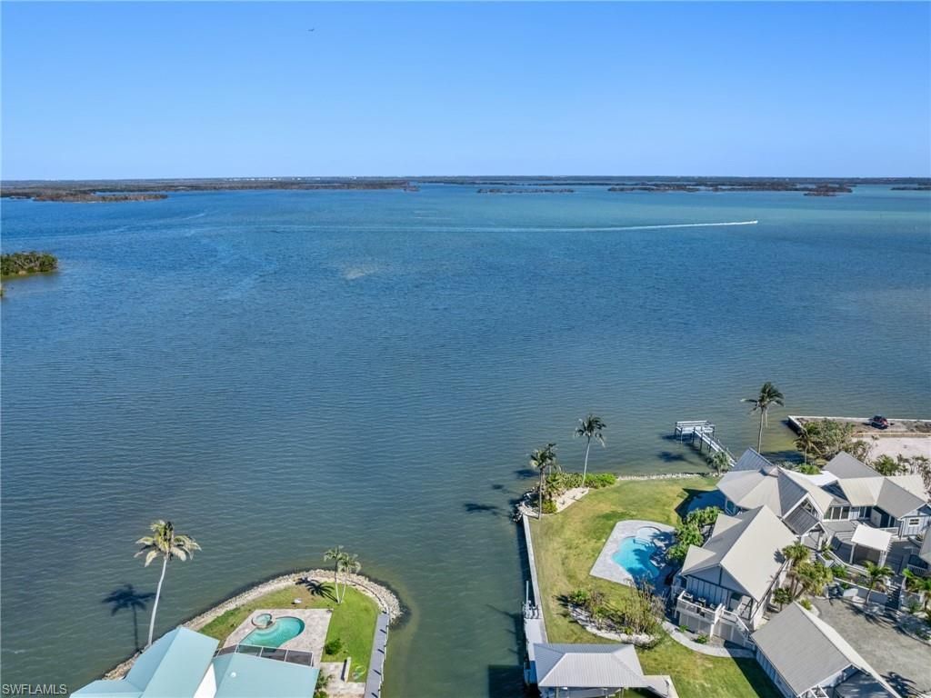 140 Curlew St, Fort Myers Beach, FL 33931 Photo