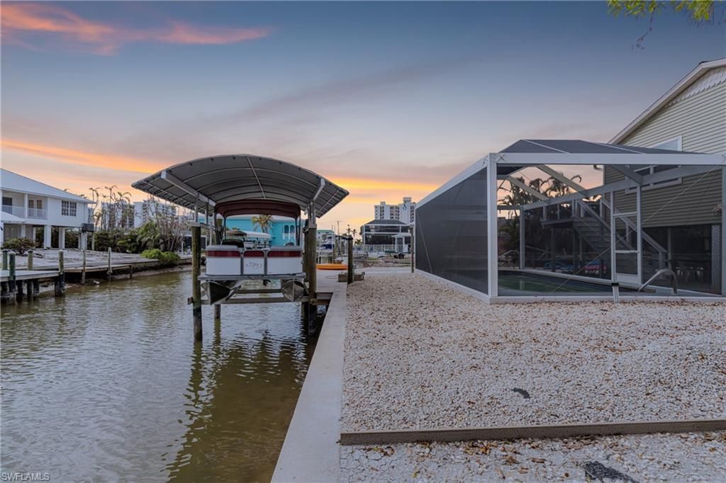 140 Curlew St, Fort Myers Beach, FL 33931 Photo