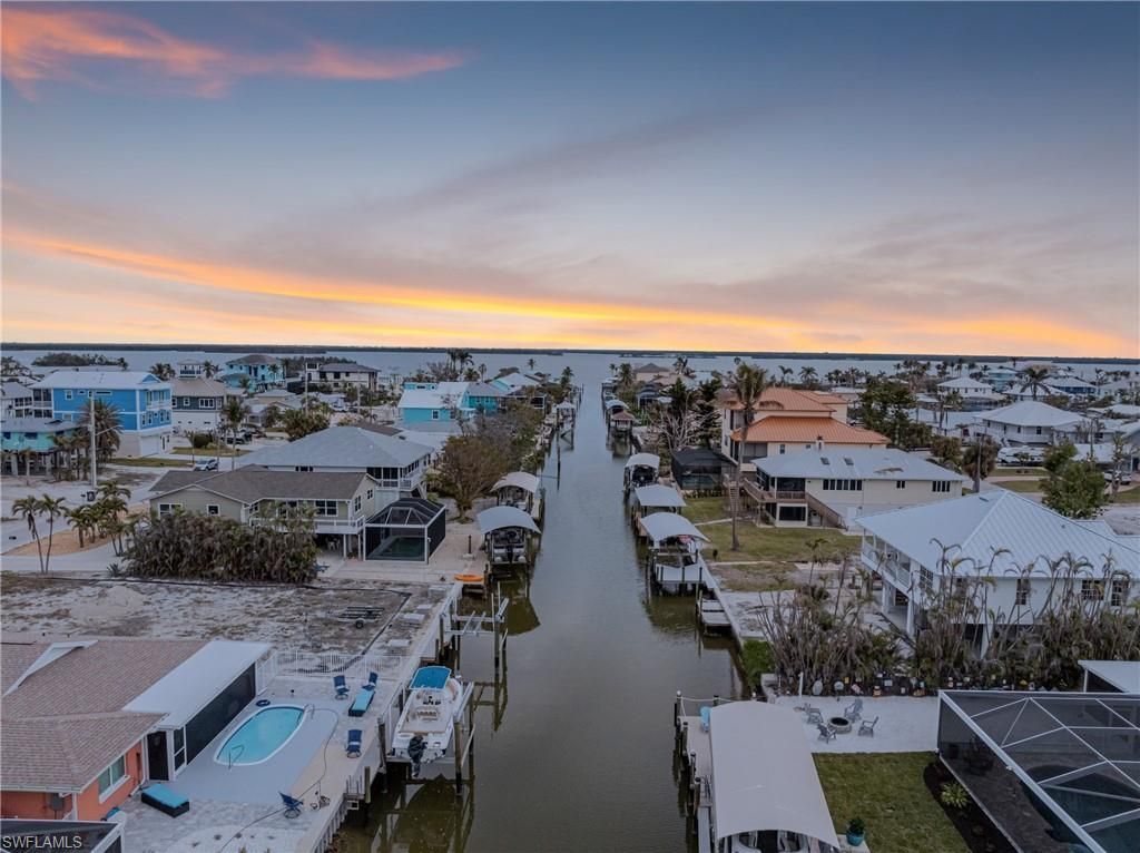 140 Curlew St, Fort Myers Beach, FL 33931 Photo