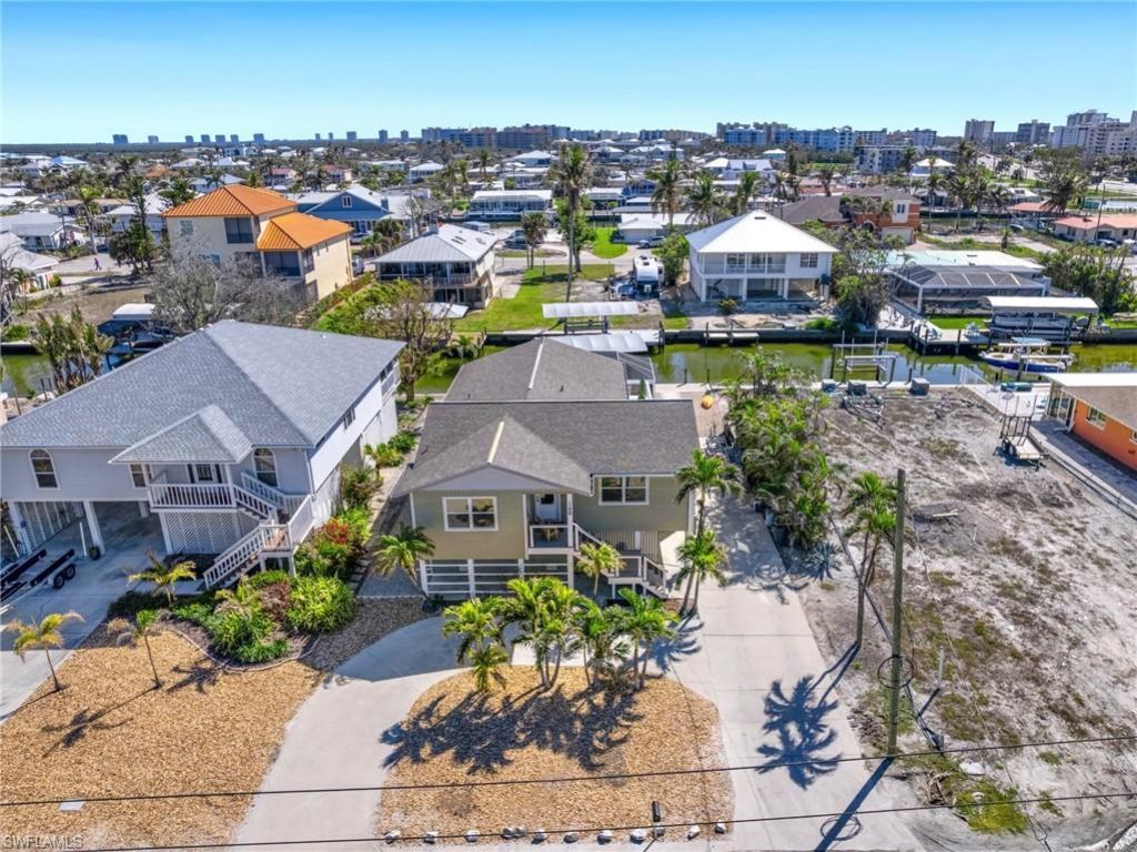 140 Curlew St, Fort Myers Beach, FL 33931 Photo