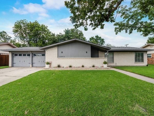 2003 Cypress Street, Gainesville, TX 76240