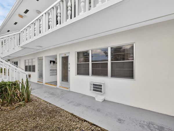 150 Coventry G, West Palm Beach, FL 33417