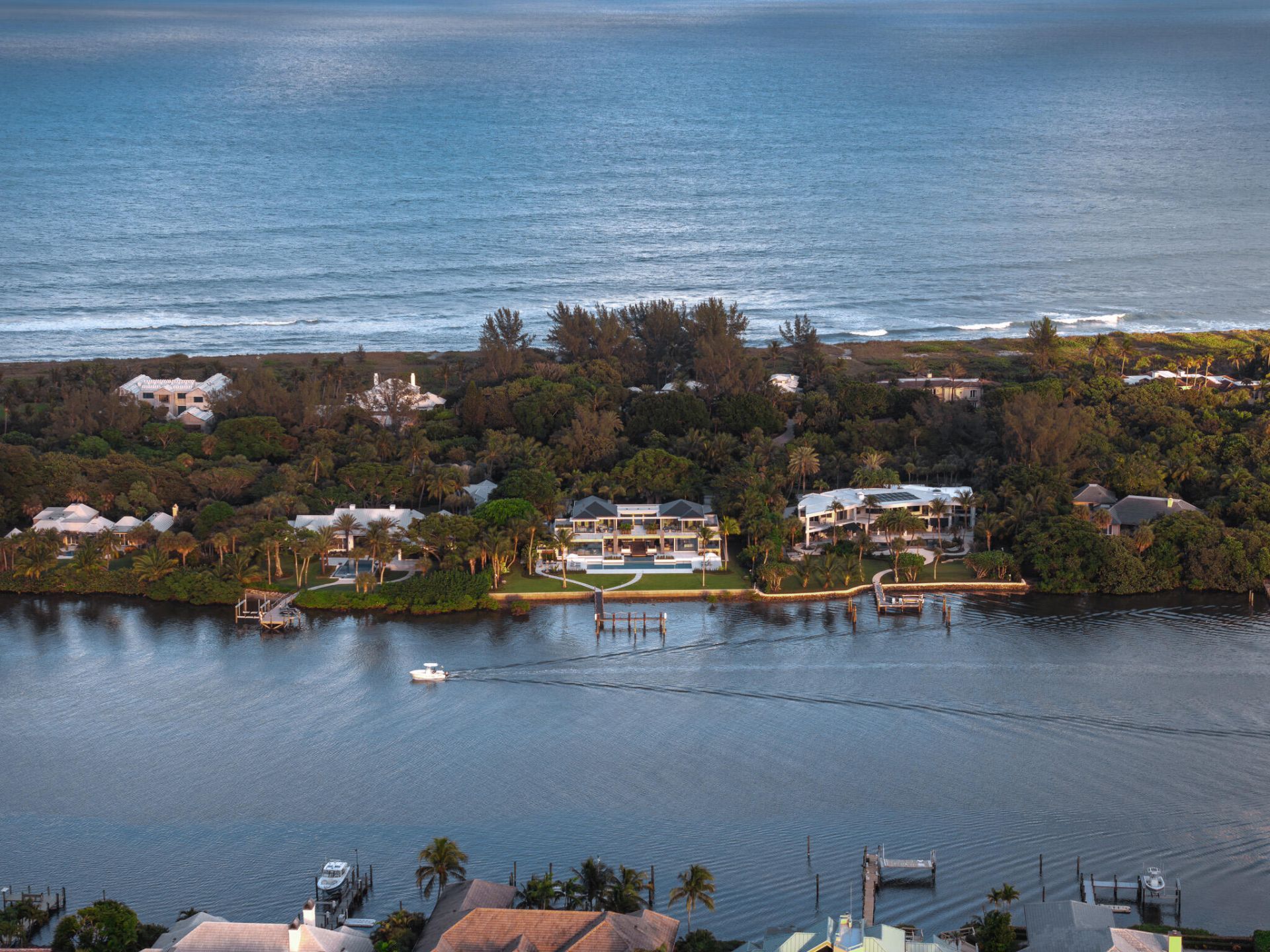 488 S Beach Road, Jupiter Island, FL 33455 Photo