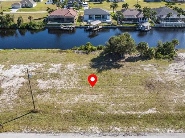 1511 NW 38th AVE, CAPE CORAL, FL 33993