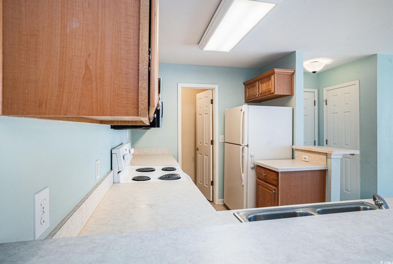 4648 Fringetree Dr. Photo 6