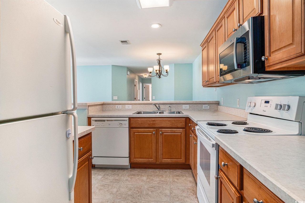 4648 Fringetree Dr. Photo 7