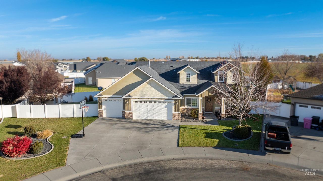 930 Park Ave, Kimberly, ID 83341 Main Photo