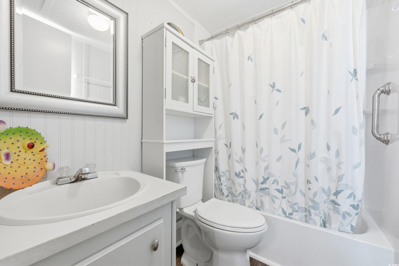 1017 Foxfire Dr. Photo 22