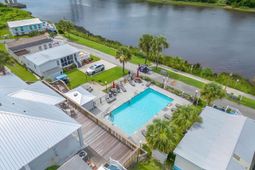 1017 Foxfire Dr. photo 4