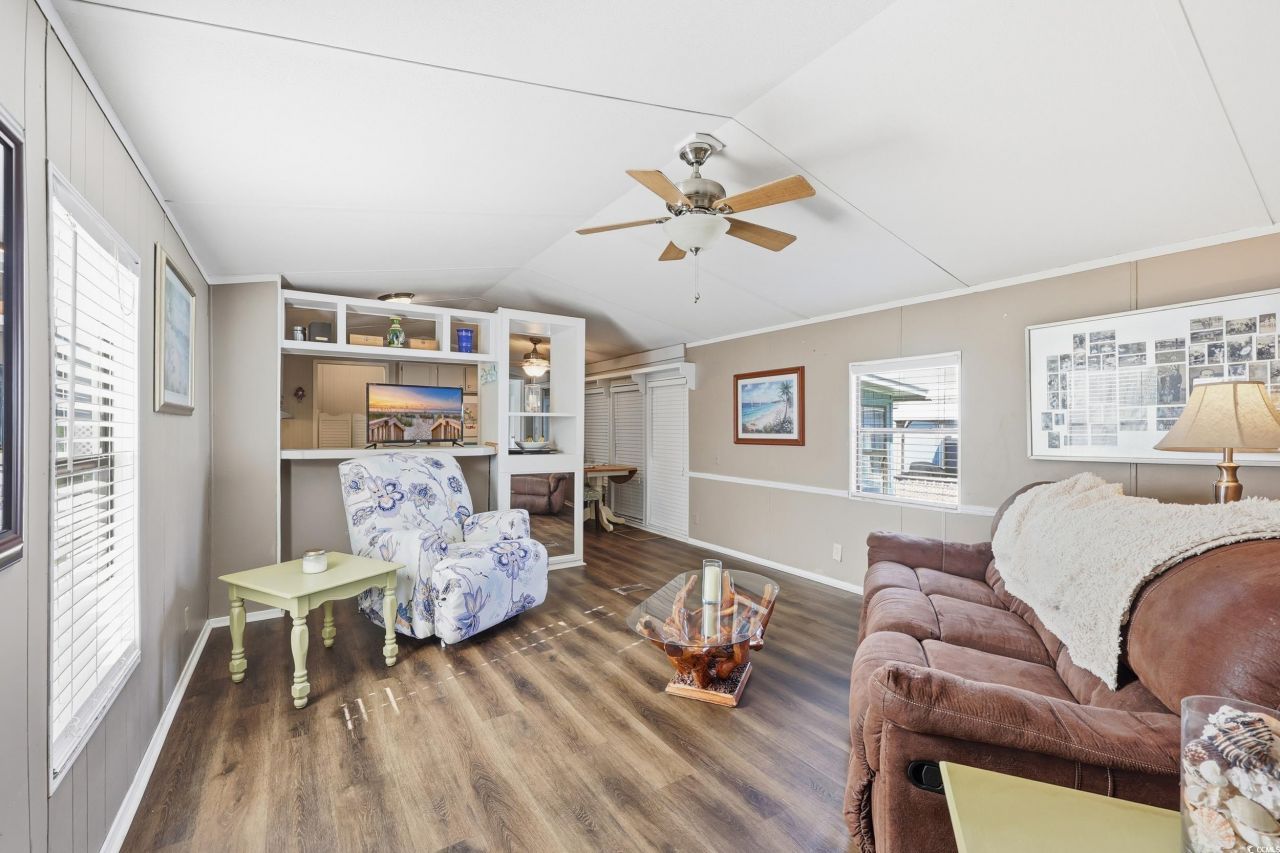 1017 Foxfire Dr. Photo 5