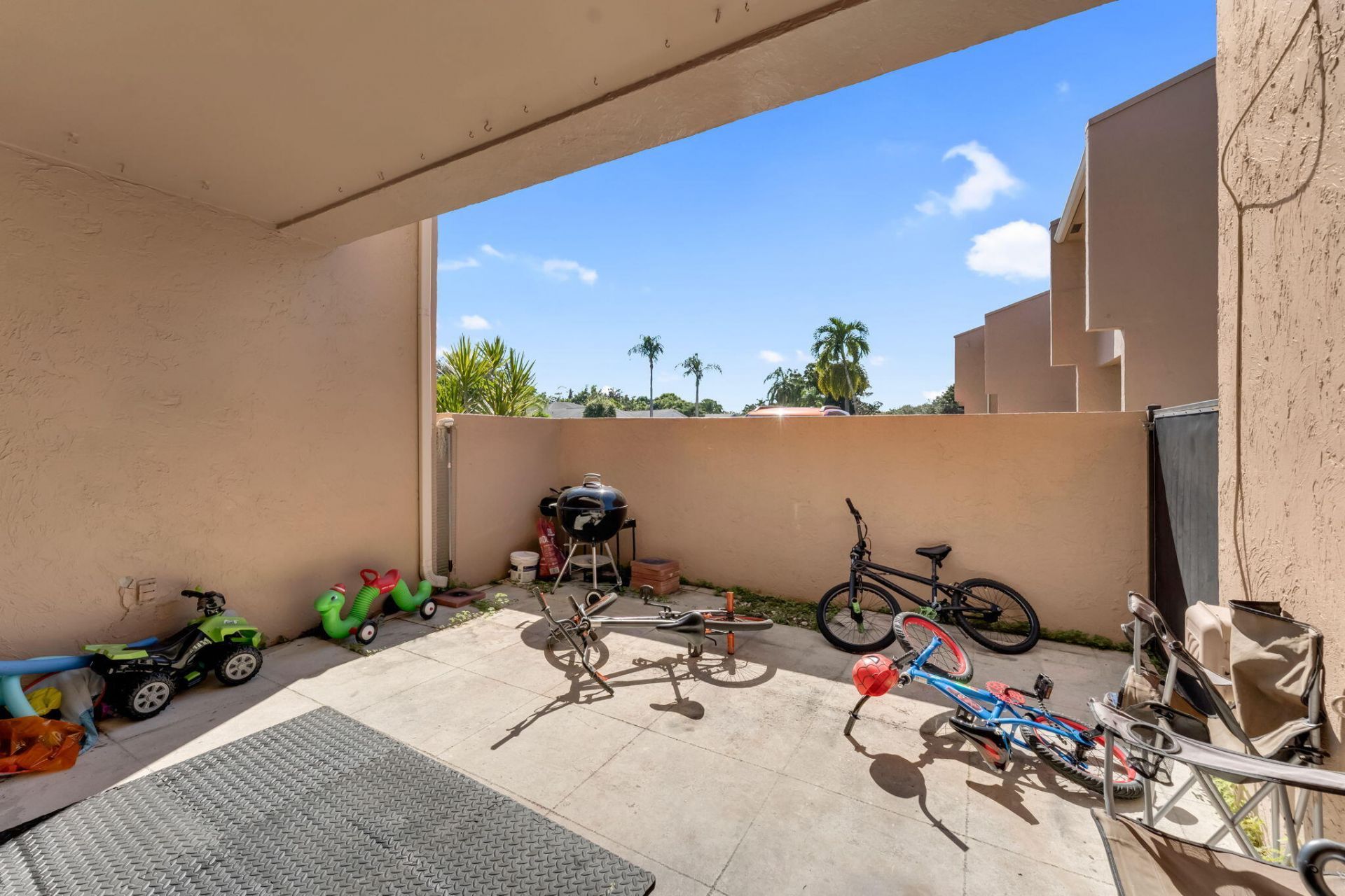 139 Sparrow Drive, Unit 2a, Royal Palm Beach, FL 33411 Photo