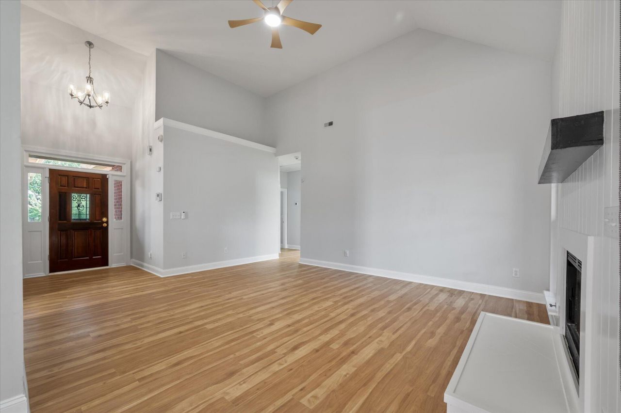 103 Innisbrook Bend Photo 12