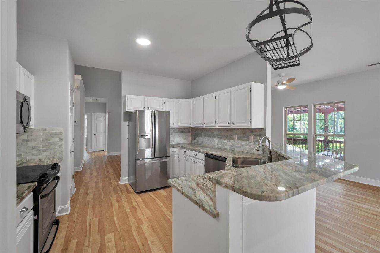 103 Innisbrook Bend Photo 21