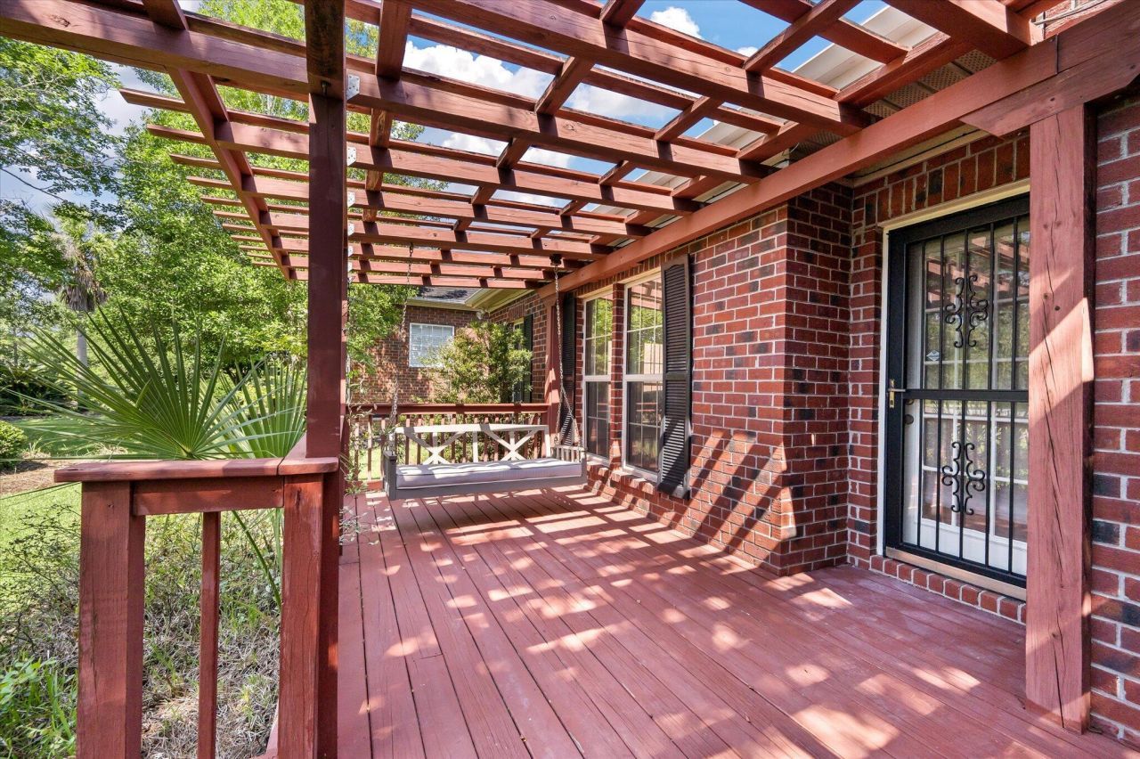 103 Innisbrook Bend Photo 35