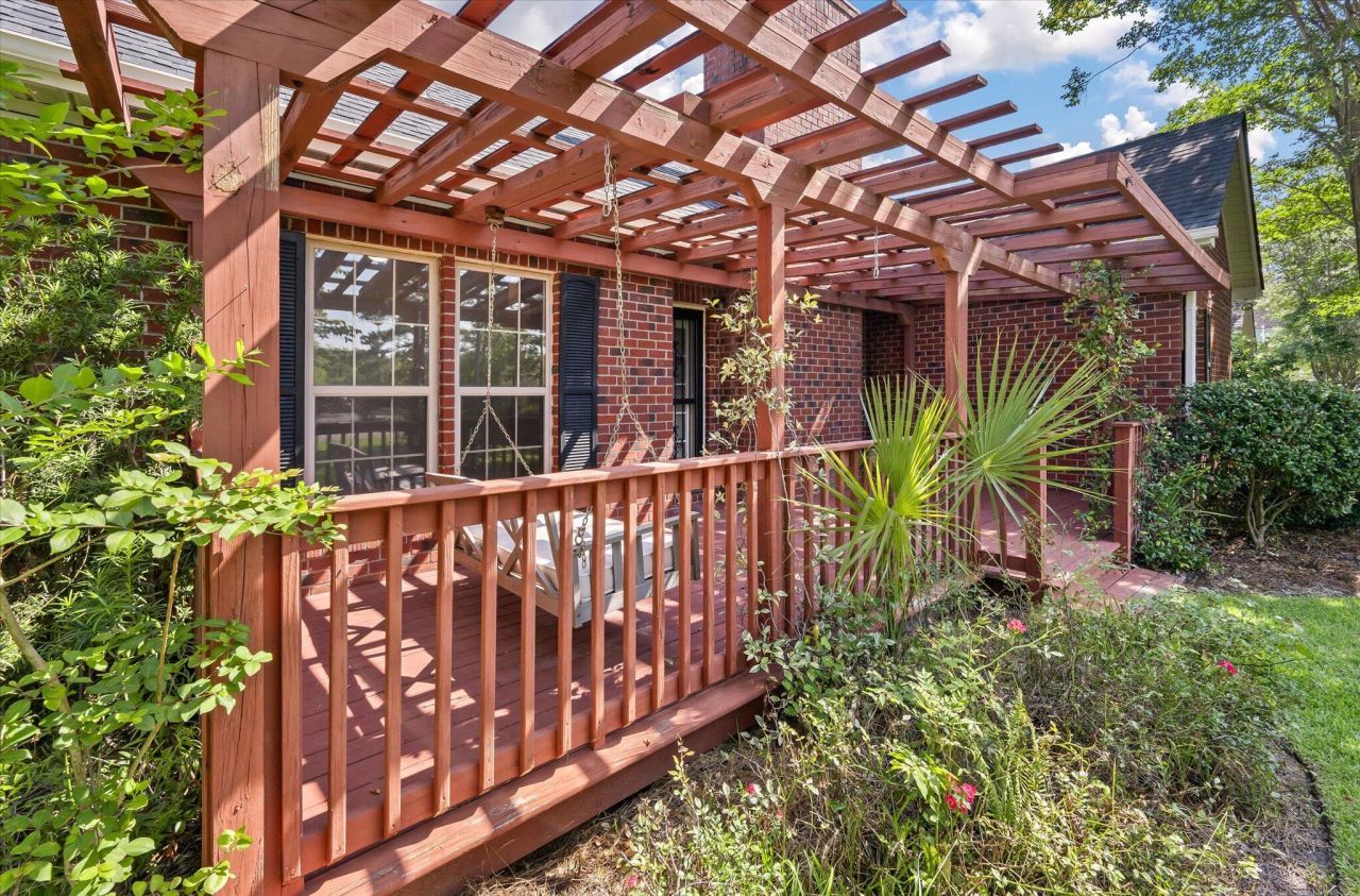 103 Innisbrook Bend Photo 36