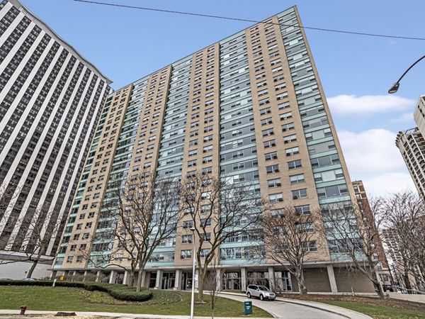 3180 N Lake Shore Drive, Unit 8C, Chicago, IL 60657