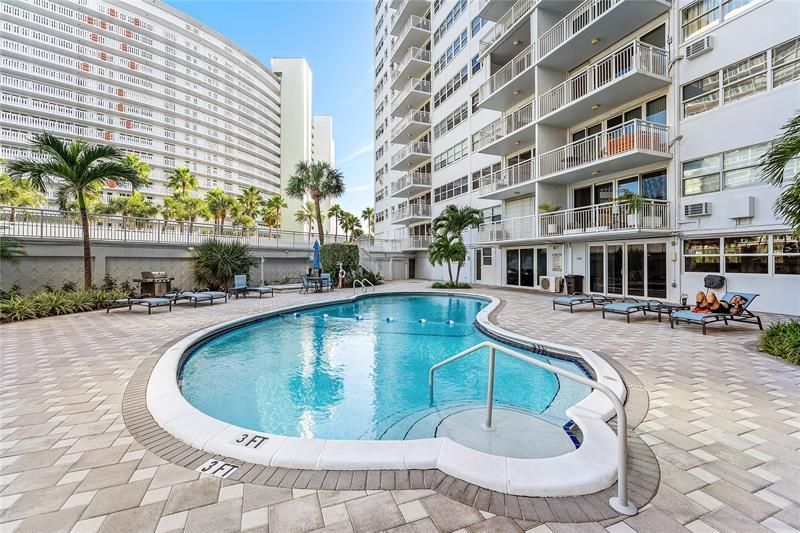 1920 S Ocean Drive, Unit 306, Fort Lauderdale, FL 33316 Photo