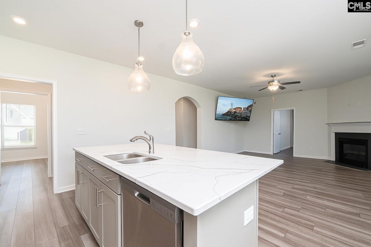 682 Bell Flower Lane  Photo 10