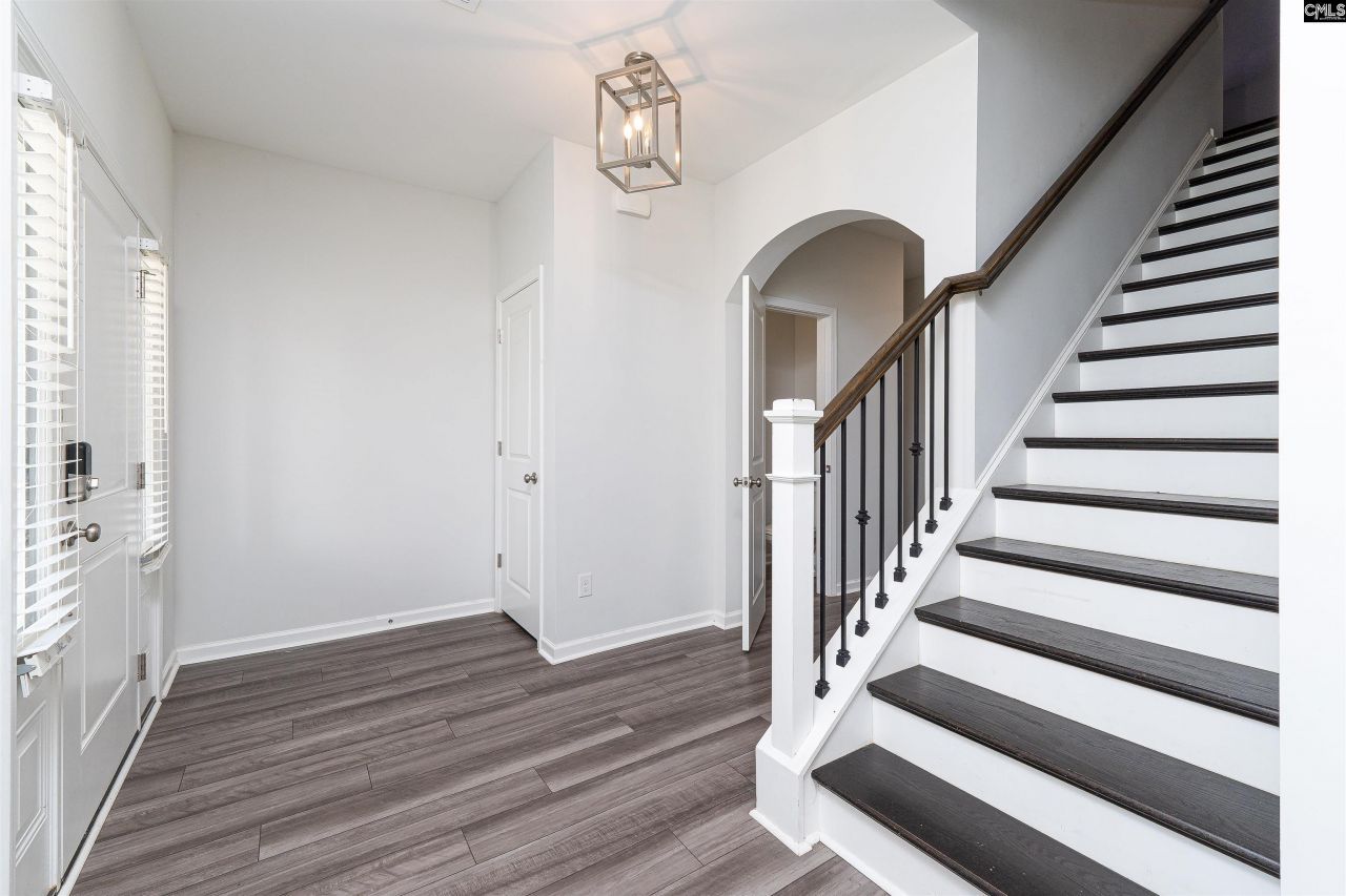 682 Bell Flower Lane  Photo 6